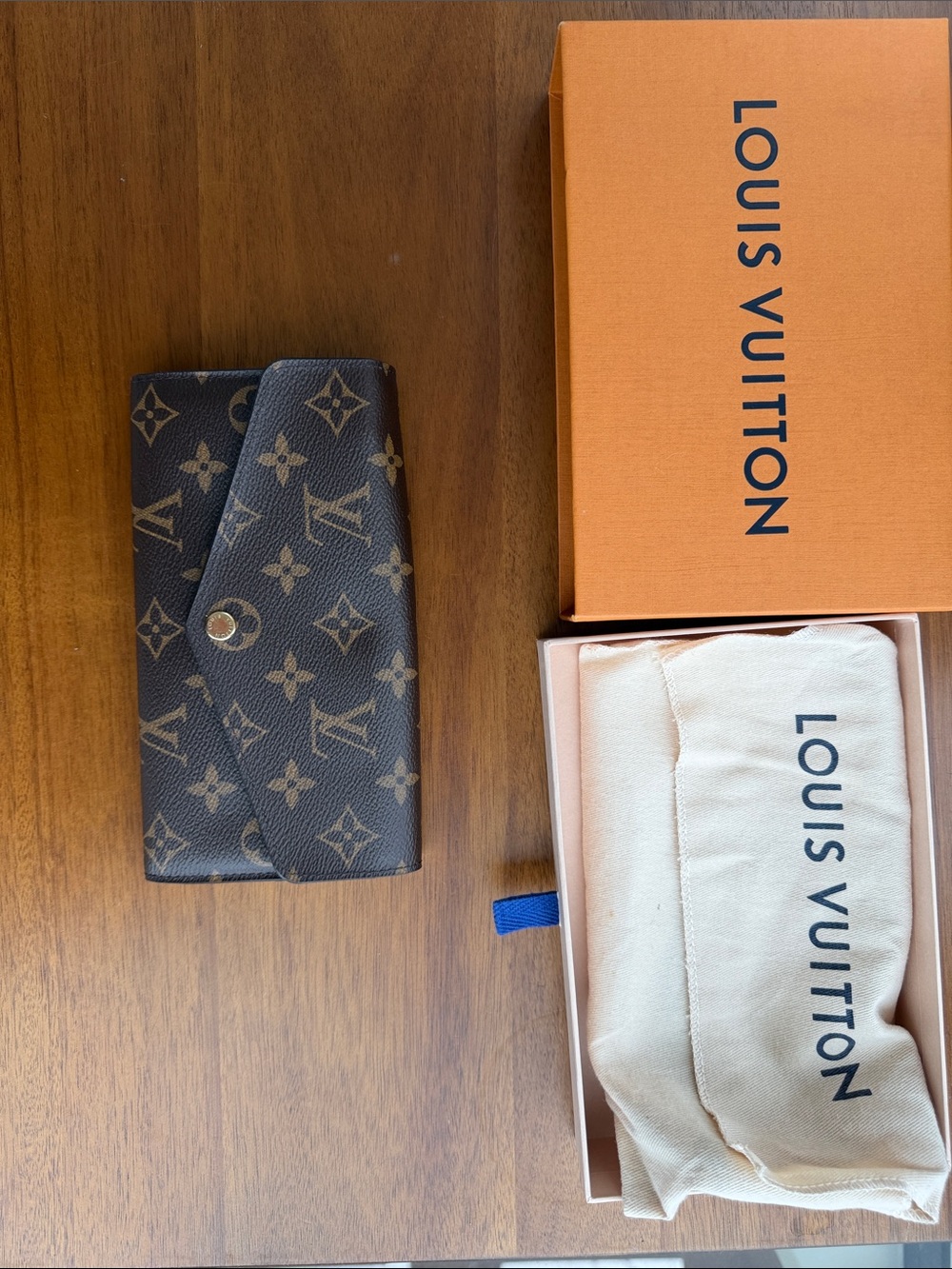 NWT Louis Vuitton Sarah Wallet